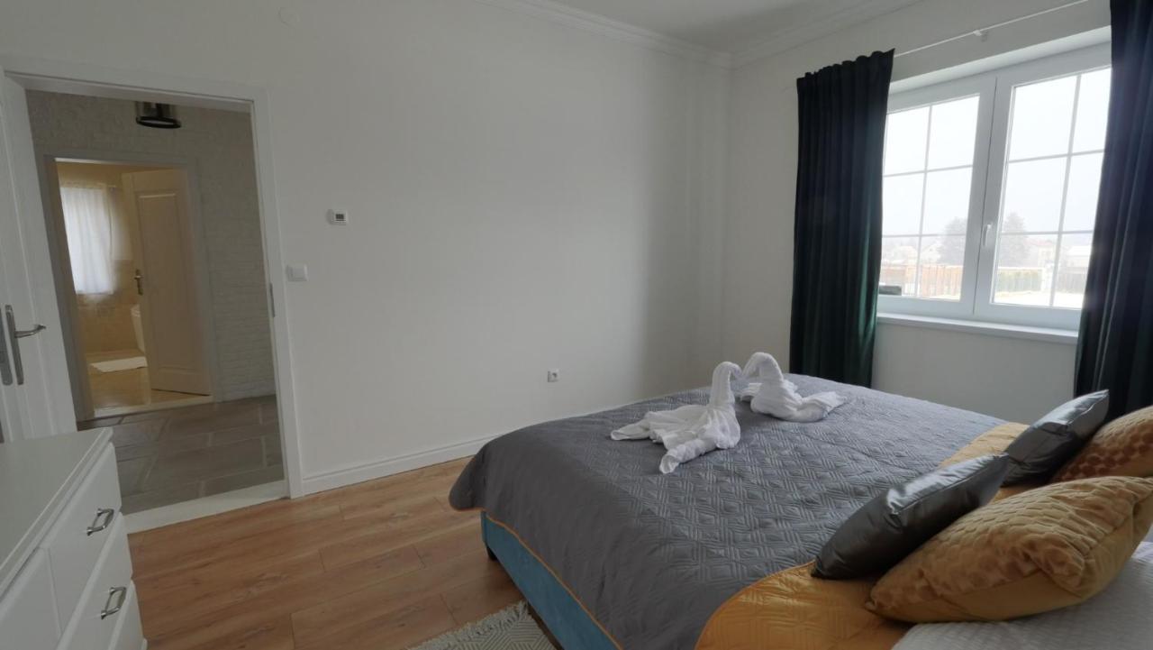 Apartmanovy Dom S Virivkou, Pod Secnom, Liptovsky Jan Villa Liptovsky Mikulas Exterior photo